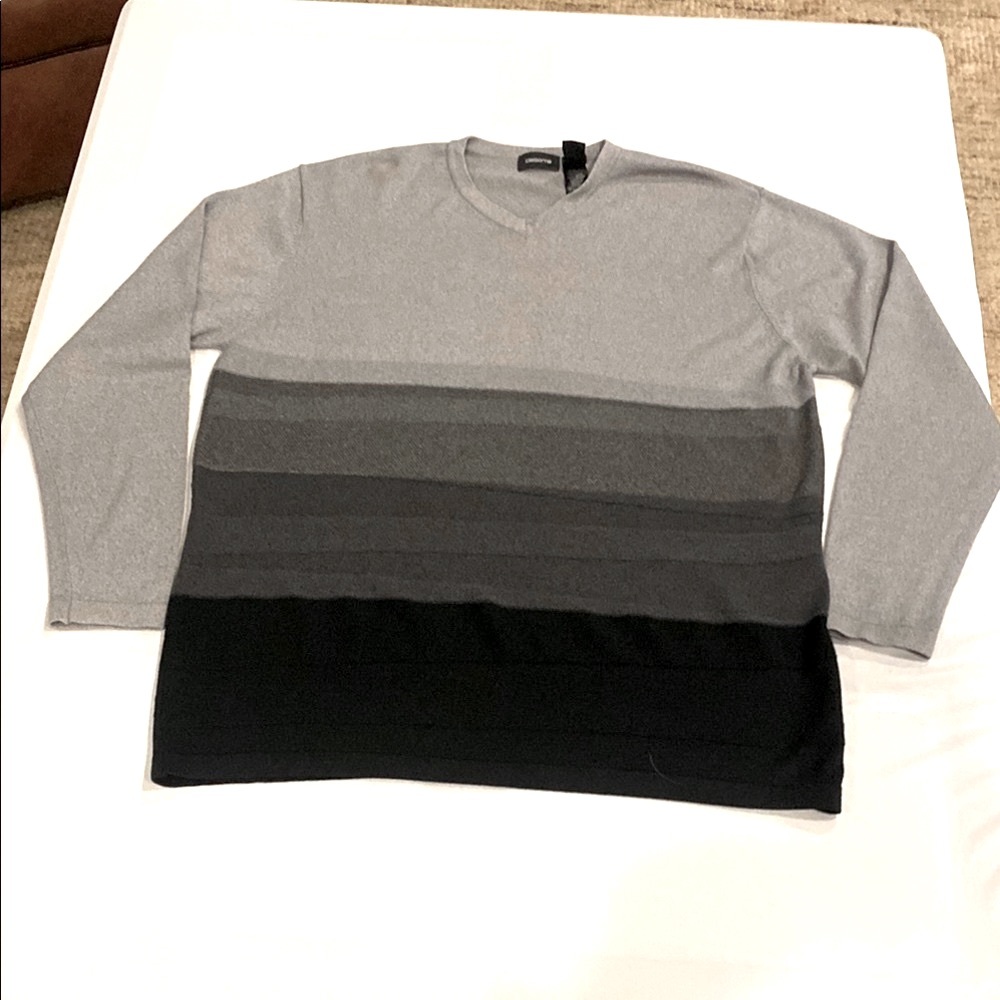 Claiborne Men's Gradient Sweater - Gray and Black V Neck XL